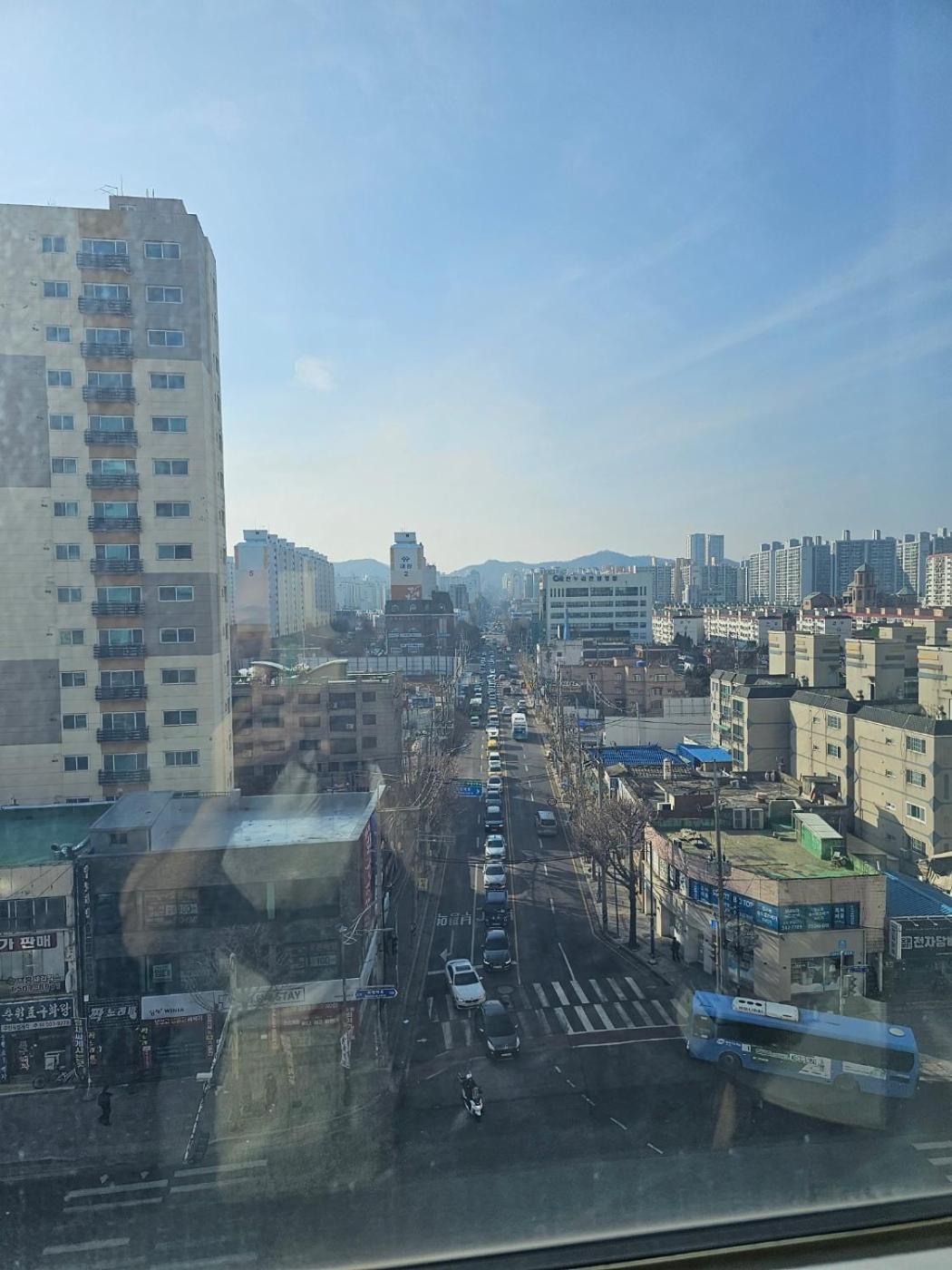 Second House Apartment Incheon